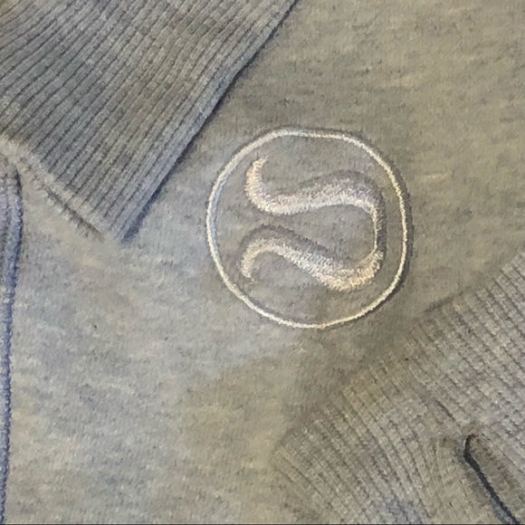 GIFTED - Lululemon Light Blue Zip Jacket - Picture 11 of 11